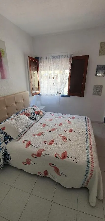 Fabulous 2-Bedroom Apartment Right On The Beach Of Los Crstianos Arona  0*, Arona (Tenerife)