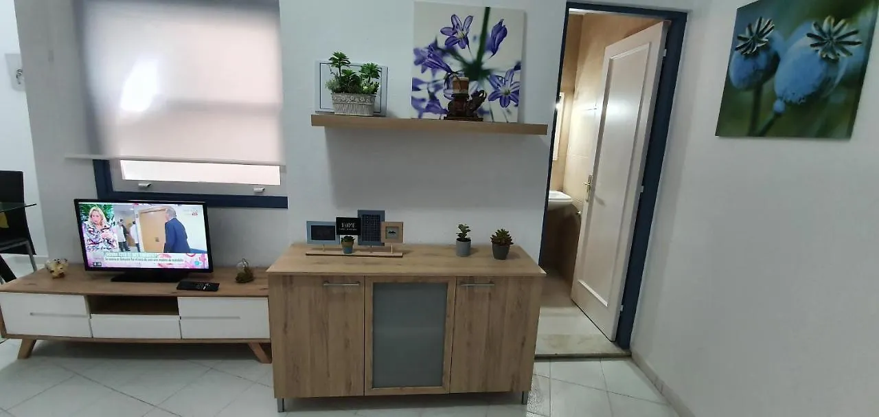 Fabulous 2-Bedroom Apartment Right On The Beach Of Los Crstianos Arona  Arona (Tenerife)