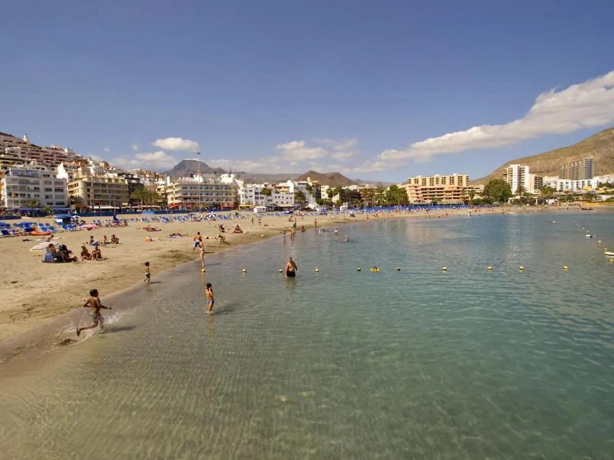 Fabulous 2-Bedroom Apartment Right On The Beach Of Los Crstianos Arona  España