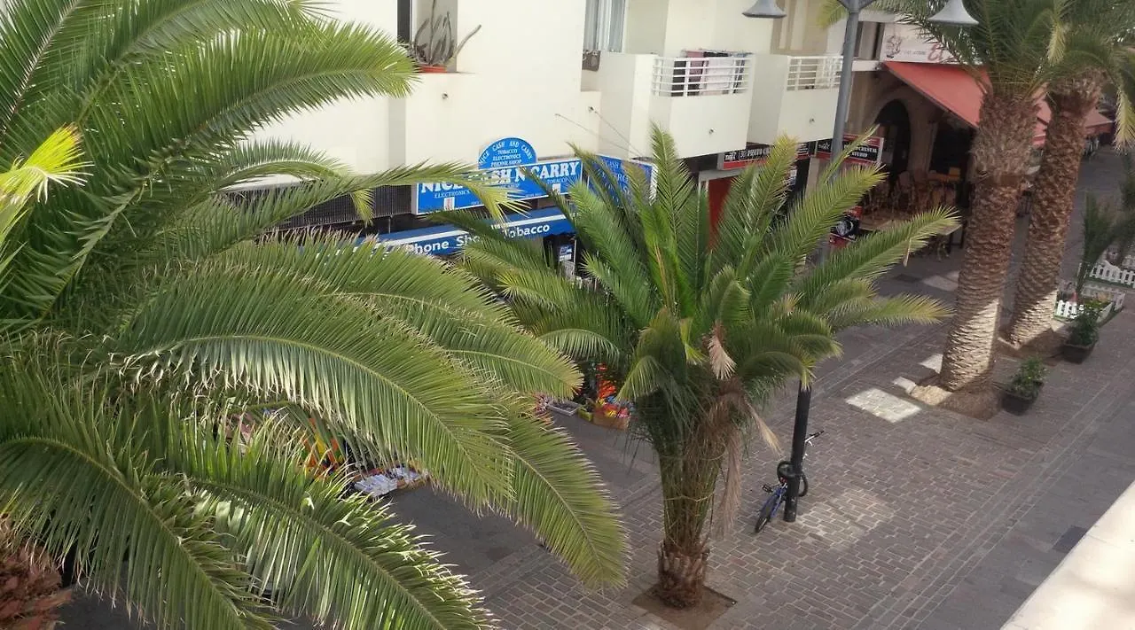 Fabulous 2-Bedroom Apartment Right On The Beach Of Los Crstianos Arona