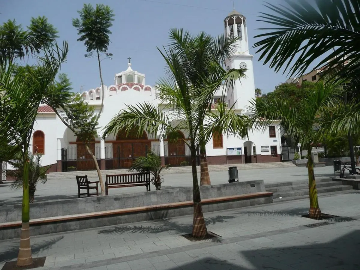 Fabulous 2-Bedroom Apartment Right On The Beach Of Los Crstianos Arona  Arona (Tenerife)